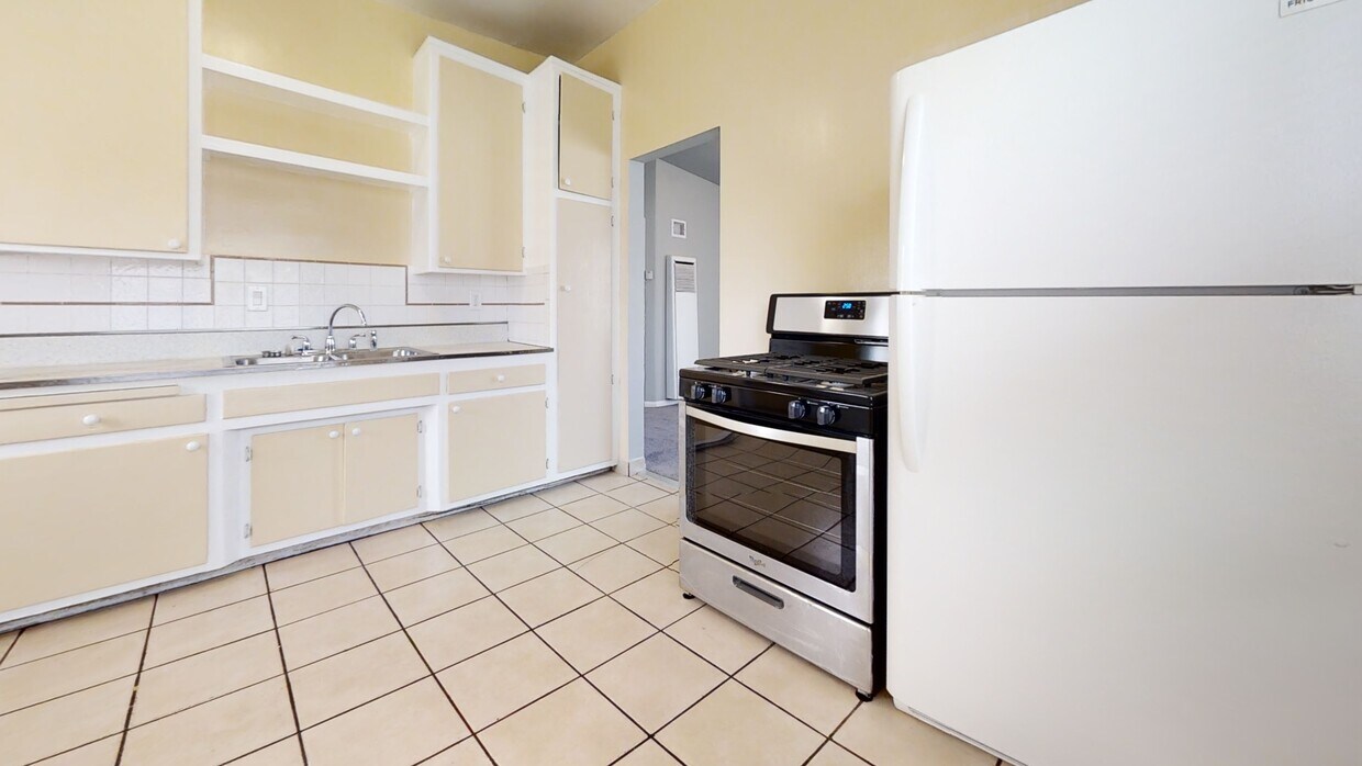 14923 Mansel Ave, Lawndale, CA 90260 Condo for Rent in Lawndale, CA