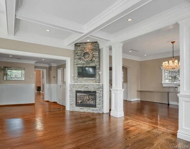 Building Photo - 47 Hathaway Rd