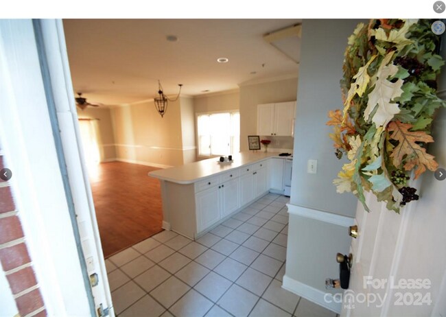 Building Photo - 9058 Meadow Vista Charlotte, NC 28213