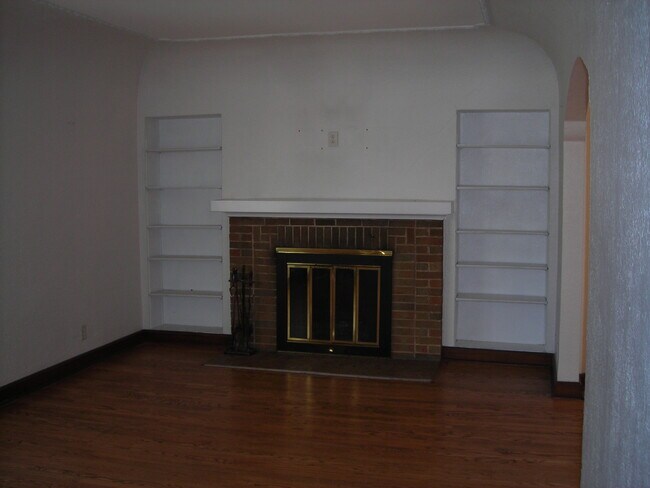 Foto del edificio - 557 N 63rd St