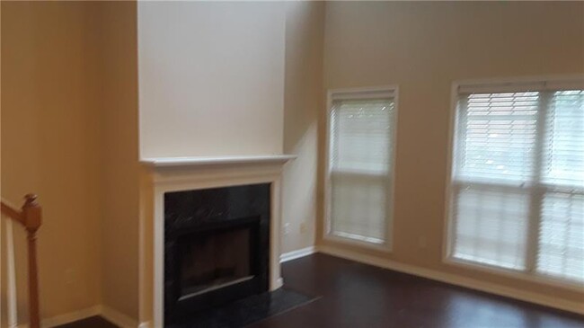 Building Photo - 3299 Hampton Green Way
