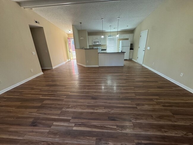 Building Photo - Charming 3BR/2BA Home with Garage, Covered Porch & Patio Near Harbison