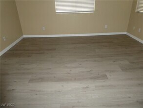 Building Photo - 941 Medina De Leon Ave