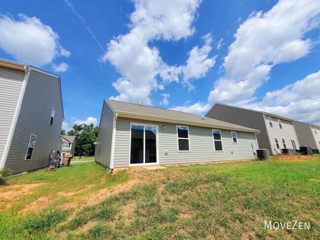 Foto del edificio - 4612 Hazelburn Dr