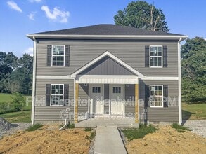 Building Photo - 826 Old Charlotte Rd