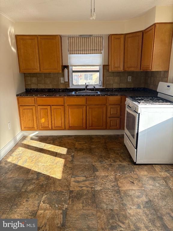 Foto del edificio - 830 Emerson St