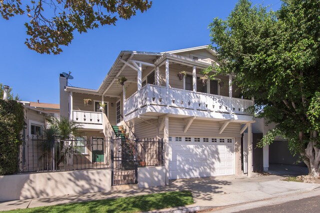 Building Photo - 7461 Willoughby Ave