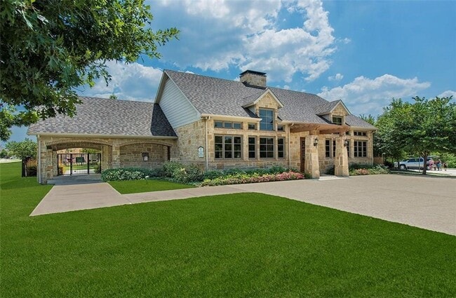 Building Photo - Never lived in,highly desirable area.Open spacious floor plan. Family room with gorgeous view. ki...