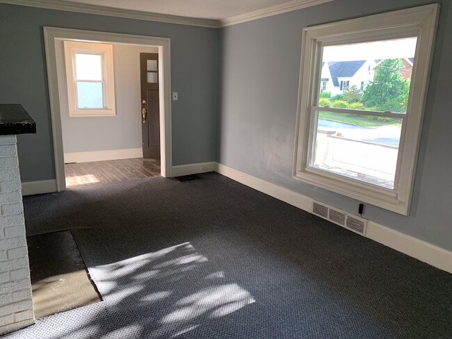 Foto del edificio - 3 bedroom, near park, close to Ontario
