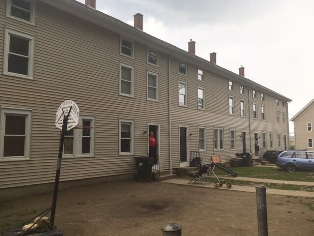 Interior Photo - 458 Norwich Ave
