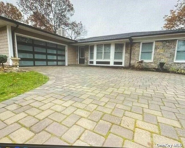 Foto del edificio - 16 Courtney Dr