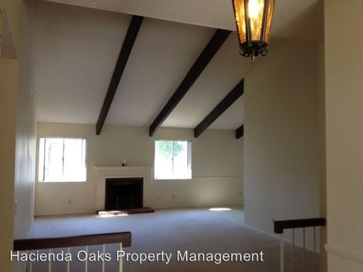 Building Photo - 940 Woodmere Rd