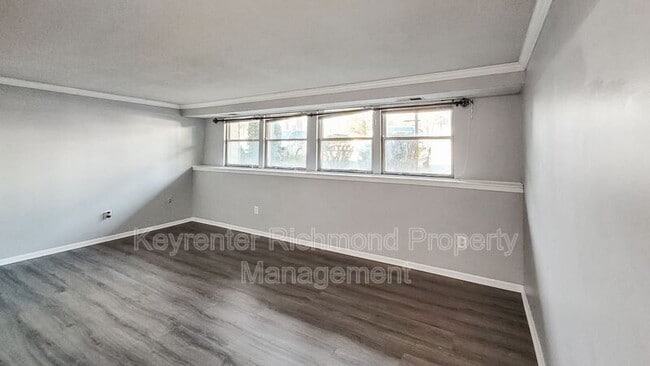 Foto del edificio - 8402 Muldoon Ct