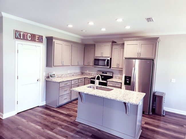 Building Photo - Valley Stream Subdivision!