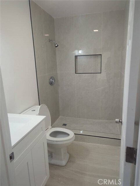 Foto del edificio - 4132 Lynd Ave