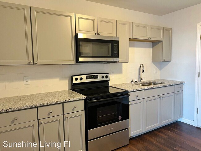 Building Photo - 3 br, 2 bath House - 5120 Commonwealth Ave