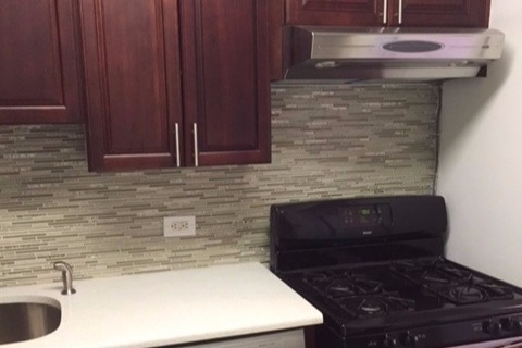 Kitchen - 45 River Dr S