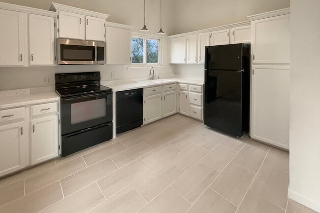 Building Photo - 5770 W 71st Ave