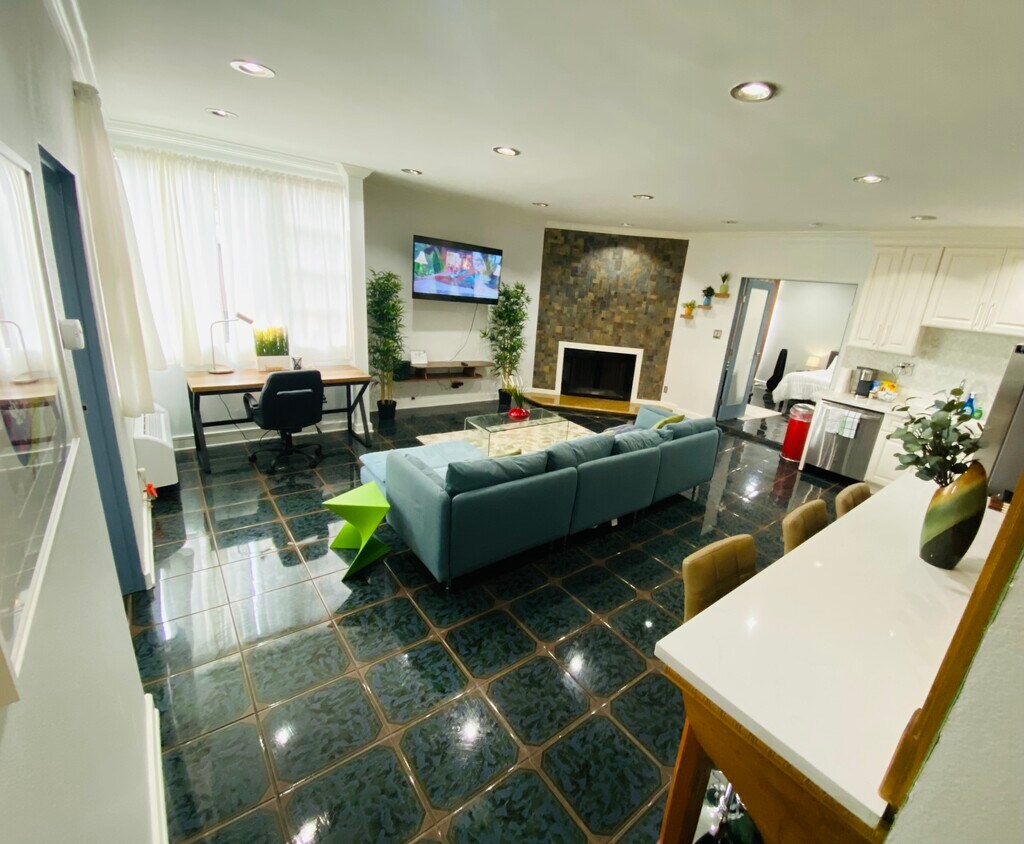 2525 E 19th St Unit 24, Signal Hill, CA 90755 Condo for Rent in