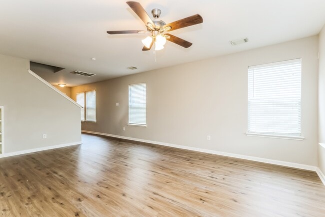 Foto del edificio - 21610 Dawn Timbers Ct