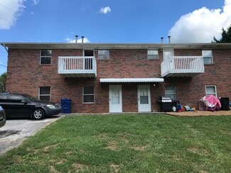 Building Photo - 1527 Meadow Spring Dr