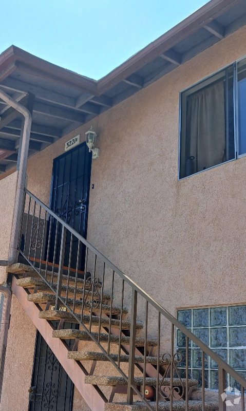 Building Photo - 3221 1/2 Andrita St