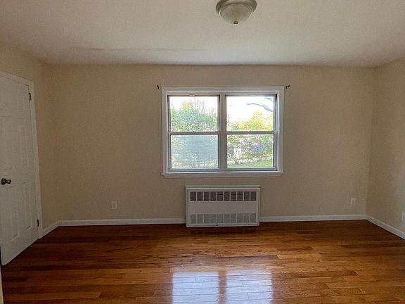 Foto del edificio - 1274 E 53rd St