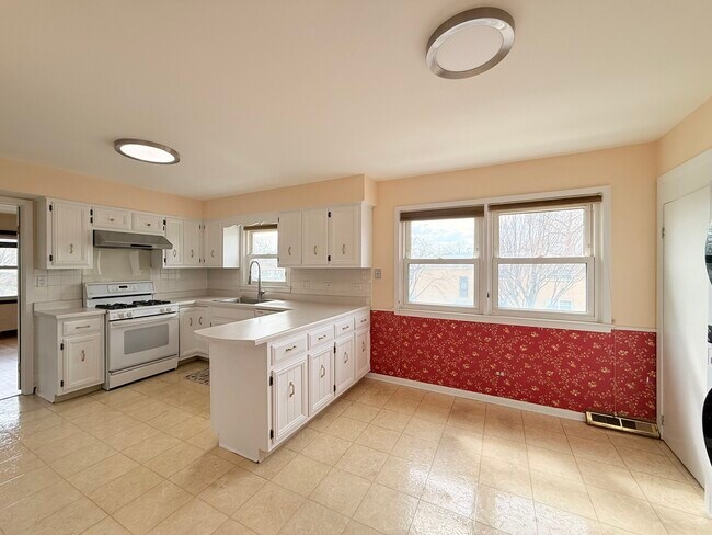 Foto del edificio - 4220 Oakton St