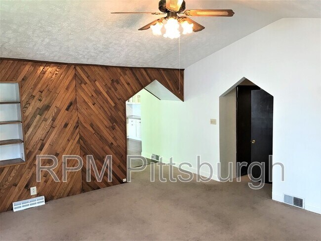 Foto del edificio - 457 Belonda St.