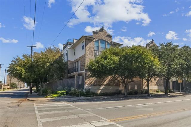 Building Photo - 1333 St Joseph St