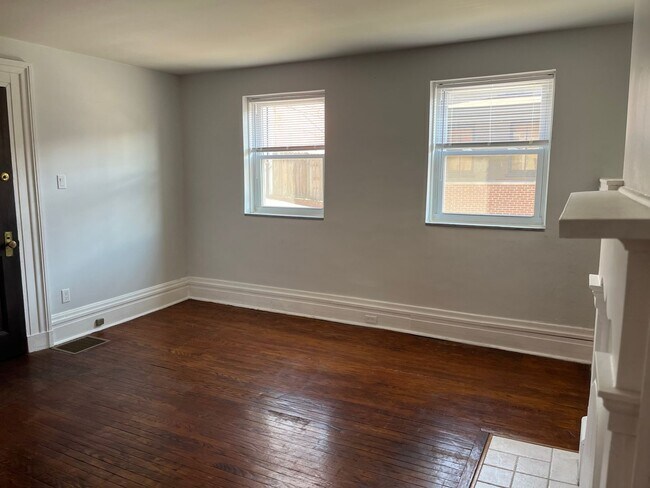 Foto del edificio - 1209 Linden Pl