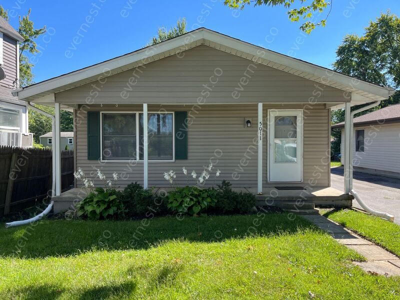 Primary Photo - 5011 Kitchener Dr