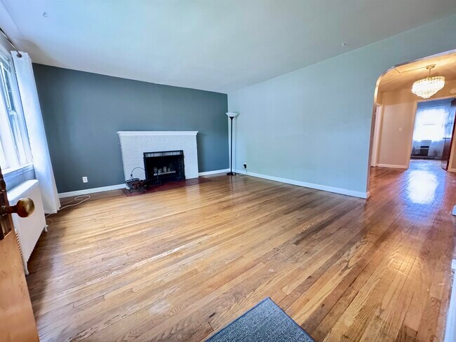 Foto del edificio - 816 Kingsland Ave
