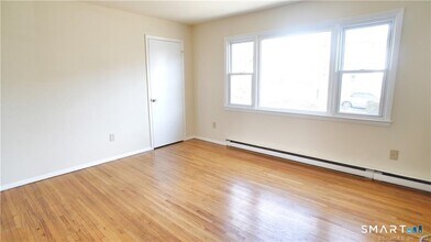 Building Photo - 37 Ferris Ave