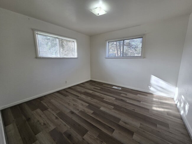 Foto del edificio - 1800 NW Lynwood St