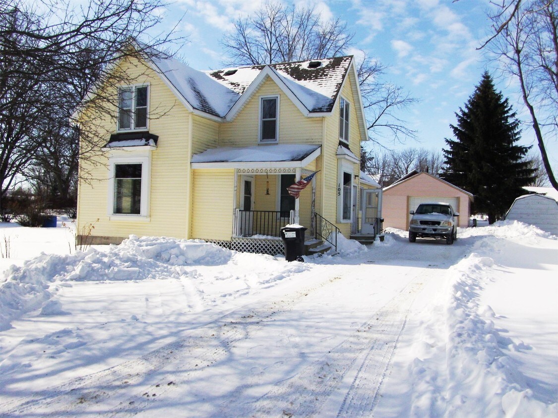 Primary Photo - 105 5th Ave SW