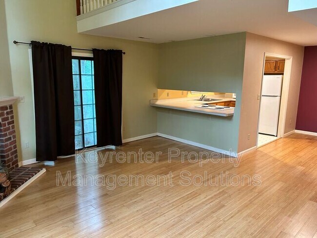 Foto del edificio - 1029 Amber Ridge Rd