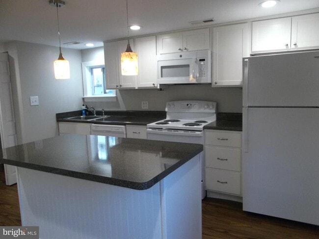 Building Photo - 278 Ridge Rd