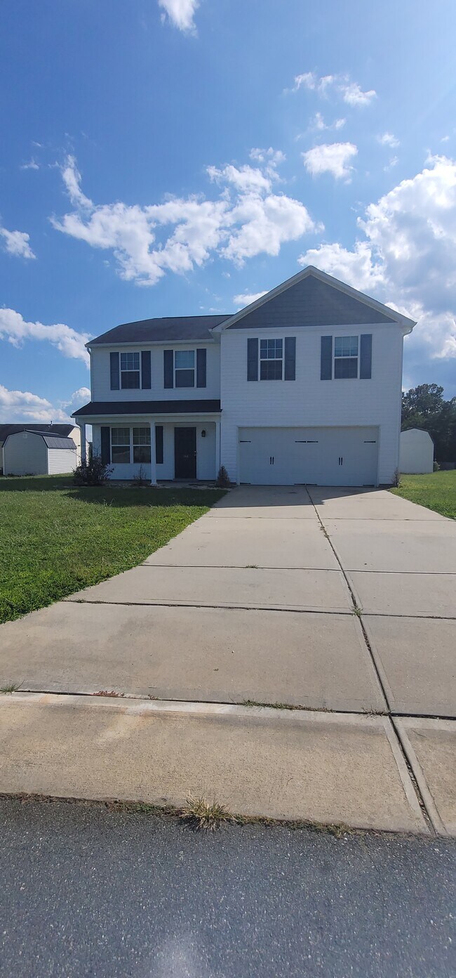 Building Photo - 144 Thistle Downs Dr