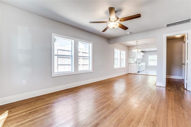 Building Photo - 2757 W Clarendon Dr