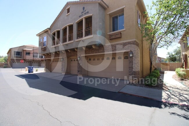 Building Photo - 1350 S Greenfield Rd
