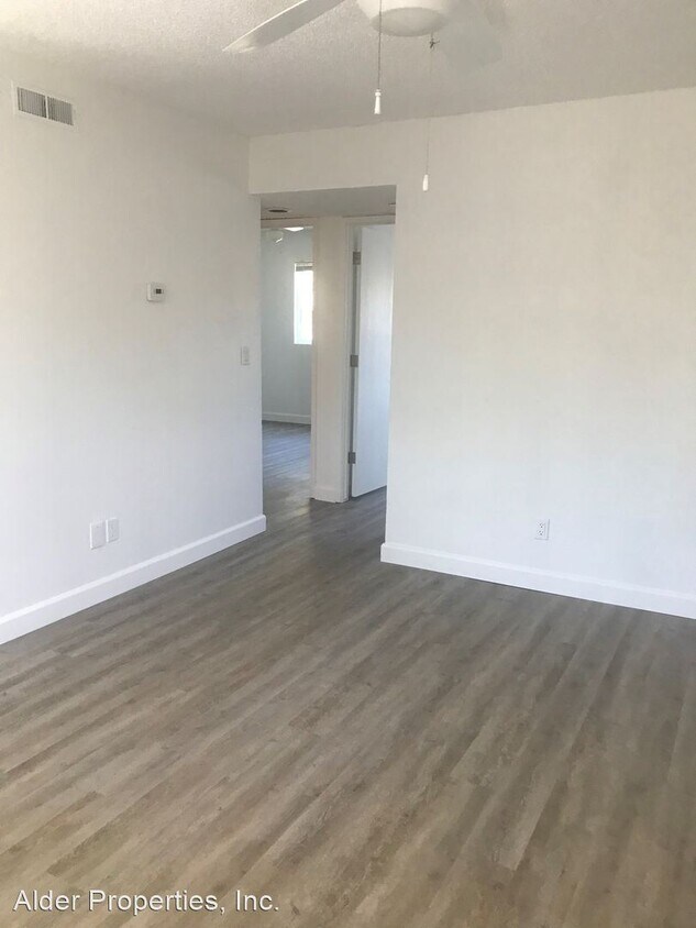 Building Photo - 438 E Taylor St