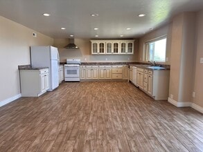 Building Photo - 14290 Elsbrook Cir