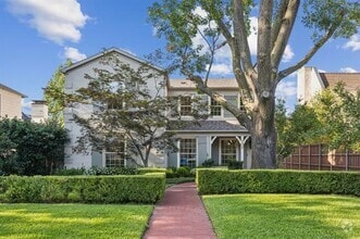 Building Photo - 4437 Larchmont St