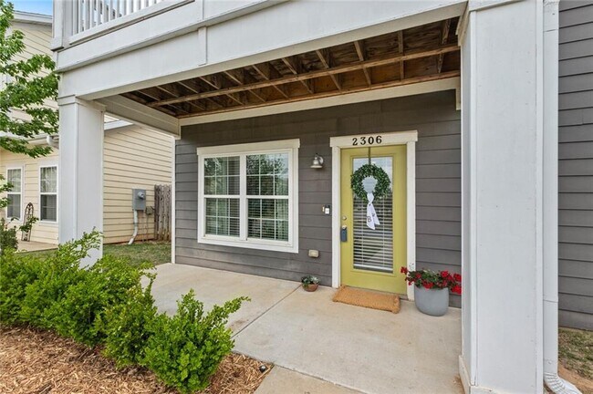 Foto del edificio - 2306 SW Juniper Ave
