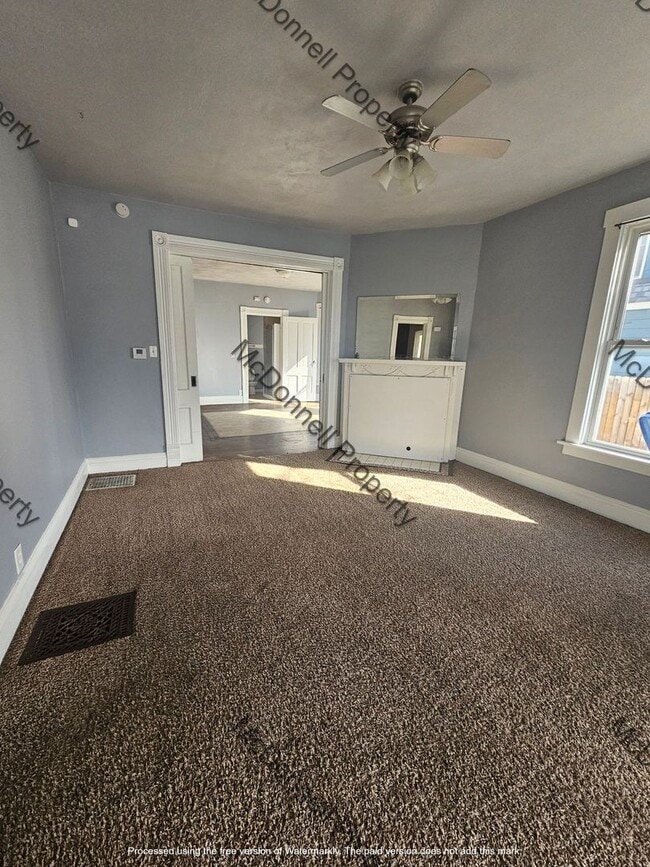 Building Photo - There is a $25 fee per application and eve...