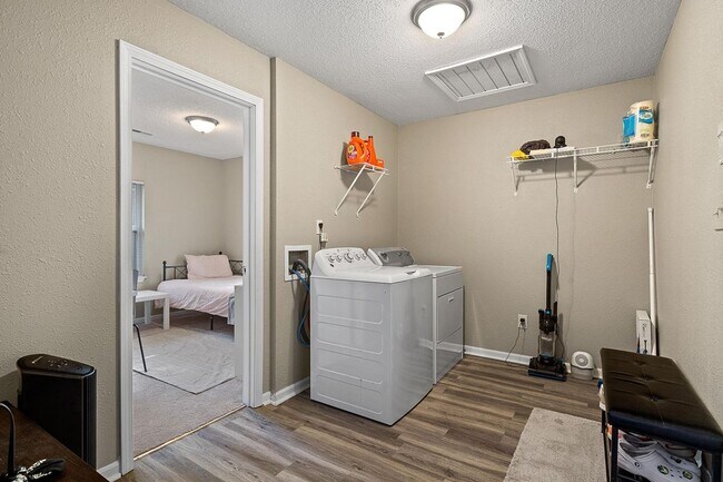 Foto del edificio - Charming 3 Bedroom Home Near Columbia College