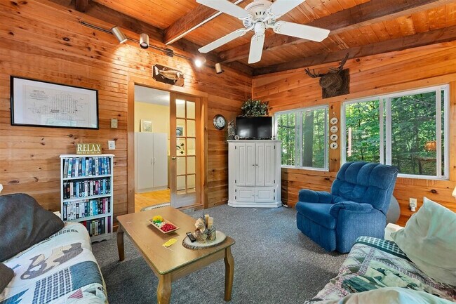 Building Photo - 19 N Beach Rd