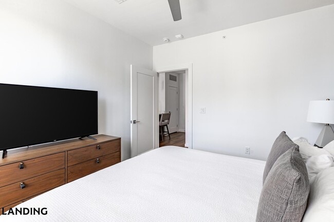 Building Photo - 5511 Caprock Smt Dr
