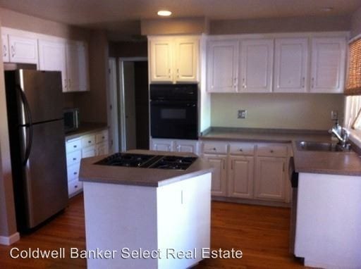 Building Photo - 861 Bollen Cir